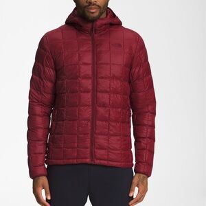 The North Face Men's Dark Red Hooded Puffer Jacket